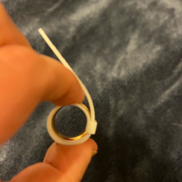 Size 6 Rose Gold Crystal Ring - Picture 5 of 6